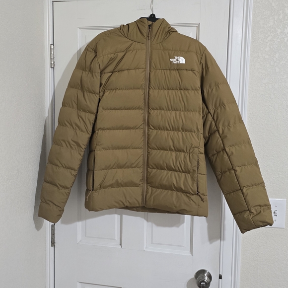 The North Face Men's Tan Puffer Jacket Size M - Picture 4 of 8